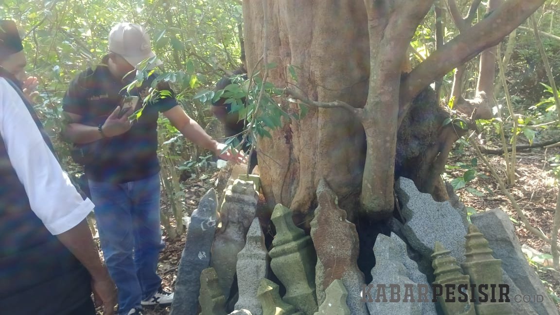 KKSI Dumai Sambangi Situs Makam Bersejarah di Rupat