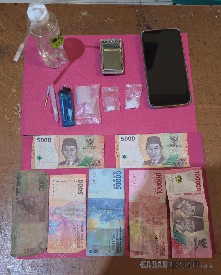 Polisi Gerebek Rumah Warga di Rambah Samo