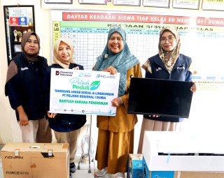 Komitmen TJSL, Pelindo Dumai Berikan Komputer dan AC untuk SD Negeri 11